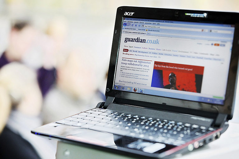 Der britische Guardian gehörte ab 2005 mit der damals „Web first“ genannten Strategie zu den Vorreitern (hier ein Bild aus dem Jahr 2010). | Foto: Udo Geisler