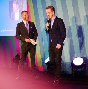 Preisträger Tobias Fenneker von Radio Hochstift bei der Verleihung der Audiopreise durch die LfM. | Foto: LfM